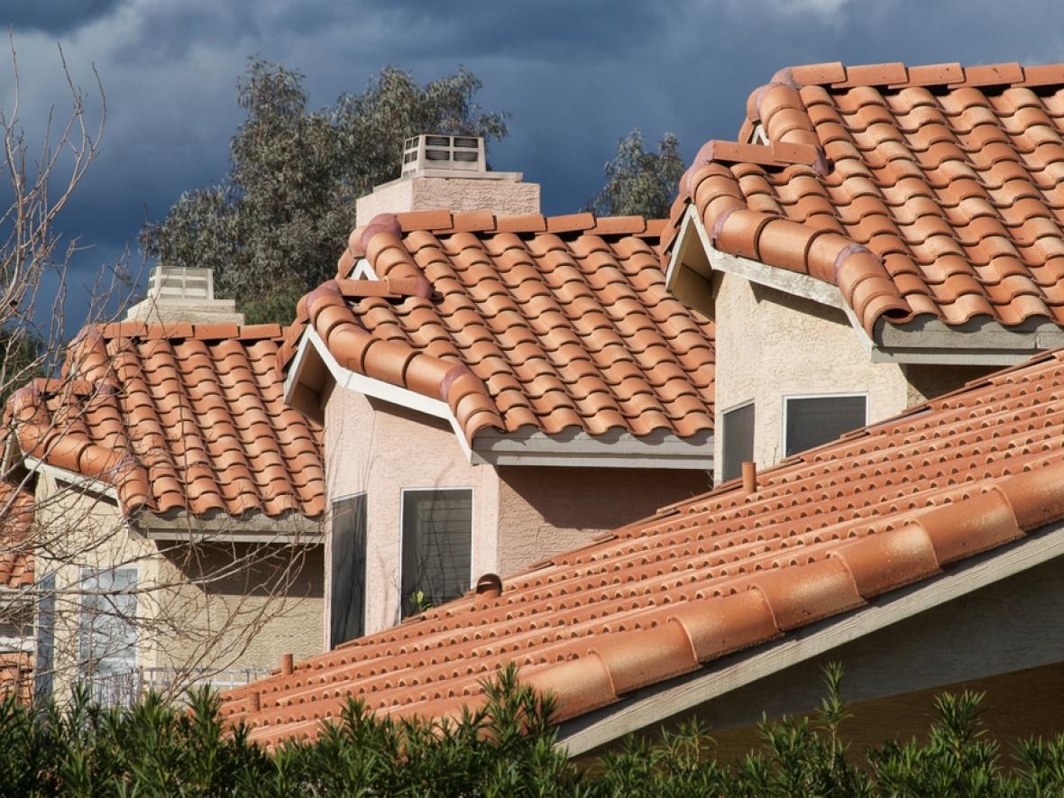 arizona roofs in a row