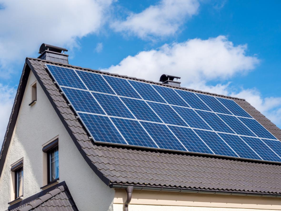 Home in Eloy, AZ with solar panels